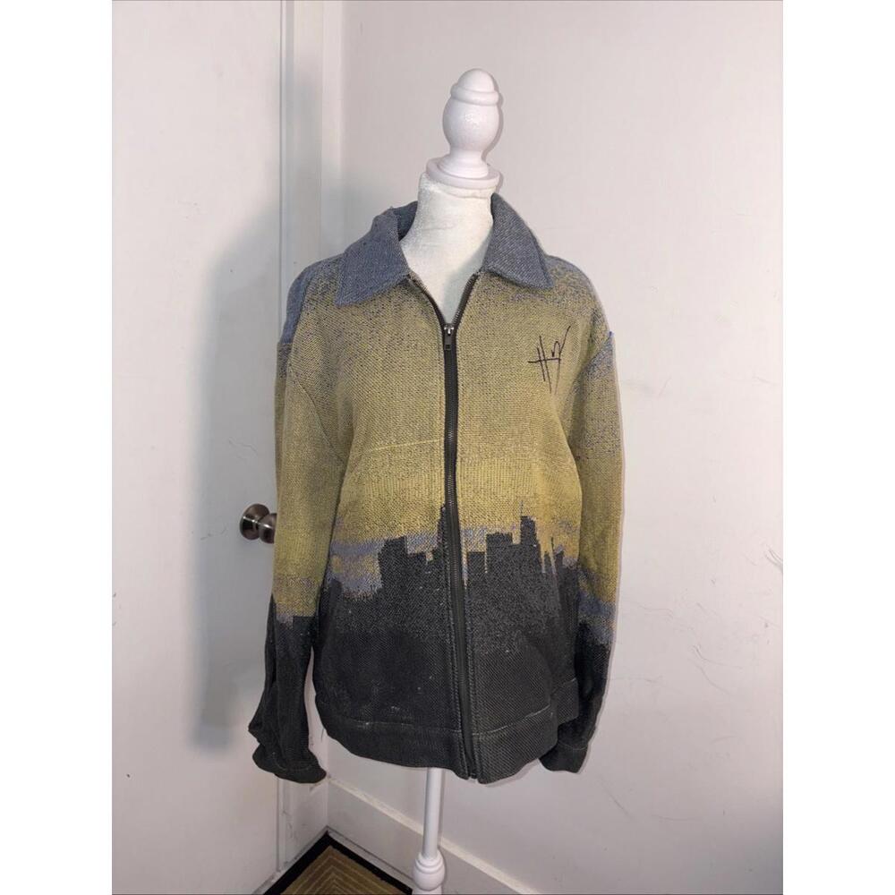 Forever 21 Unisex Henry R. Jones II jacket features a cityscape graphic Men Smal